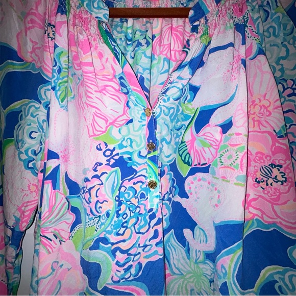 Lilly Pulitzer Silk Floral Print 1/4 Button Front Lightweight Blouse Top - Picture 4 of 8